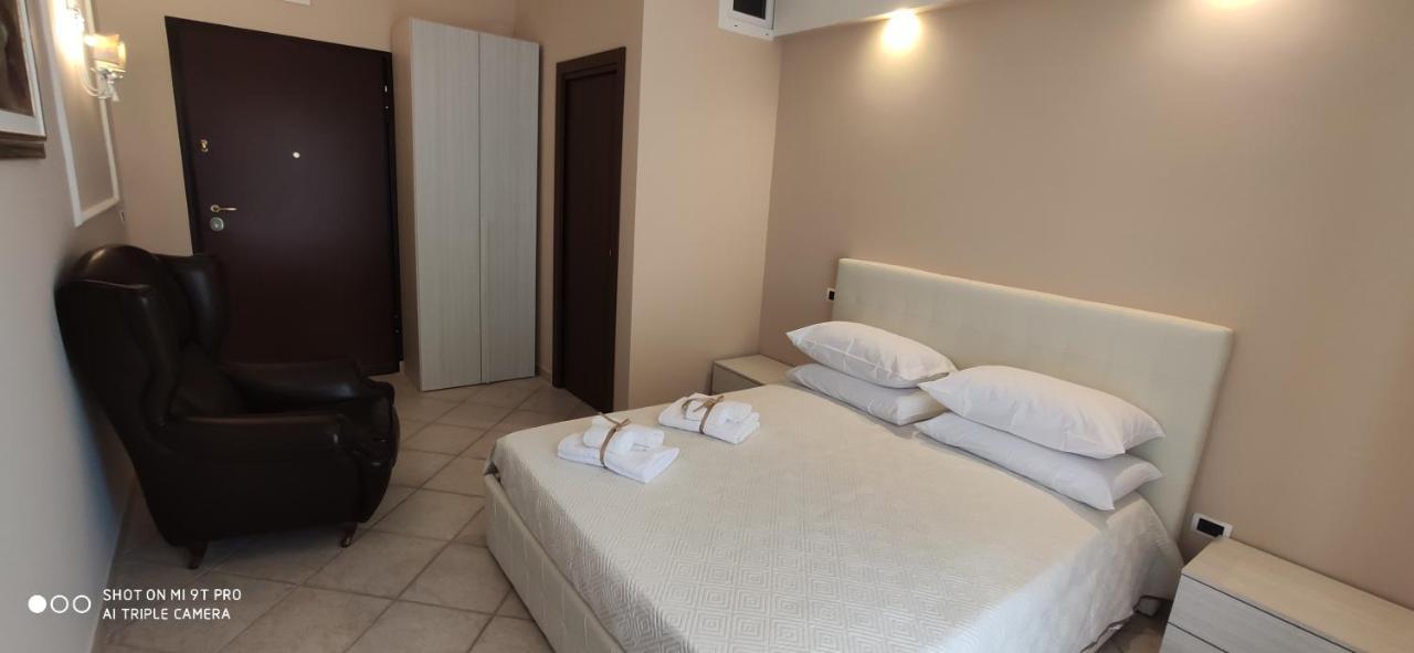 Gioiarooms Trani Luaran gambar