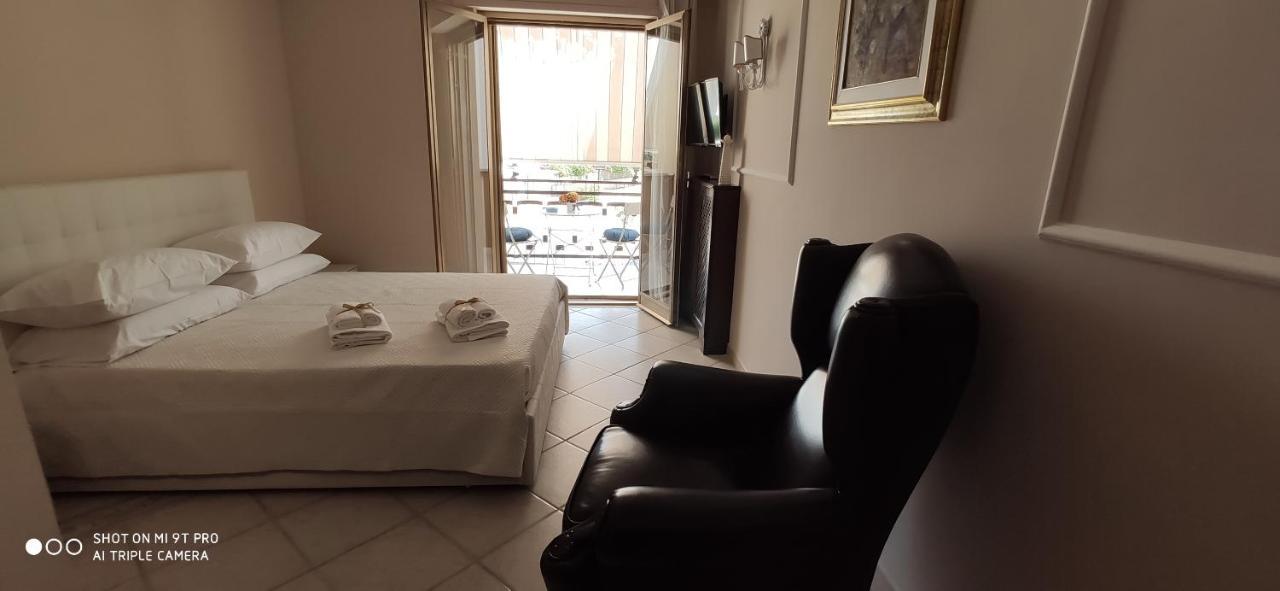 Gioiarooms Trani Luaran gambar