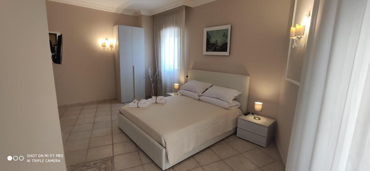 Gioiarooms Trani Luaran gambar